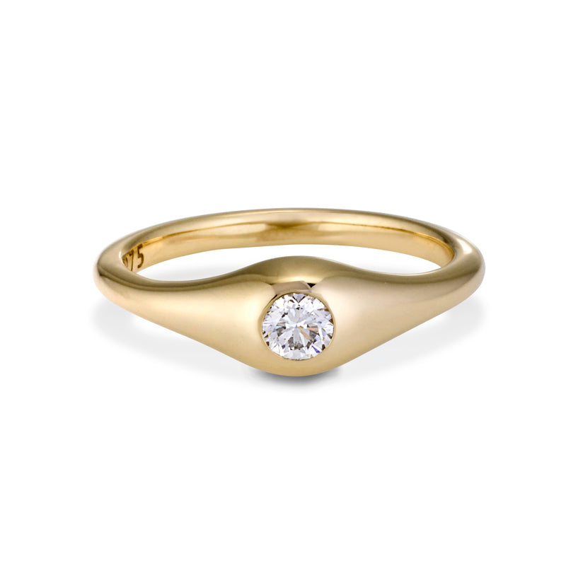 The TREASURE Mini Brilliant Cut Diamond Signet Ring in Yellow Gold