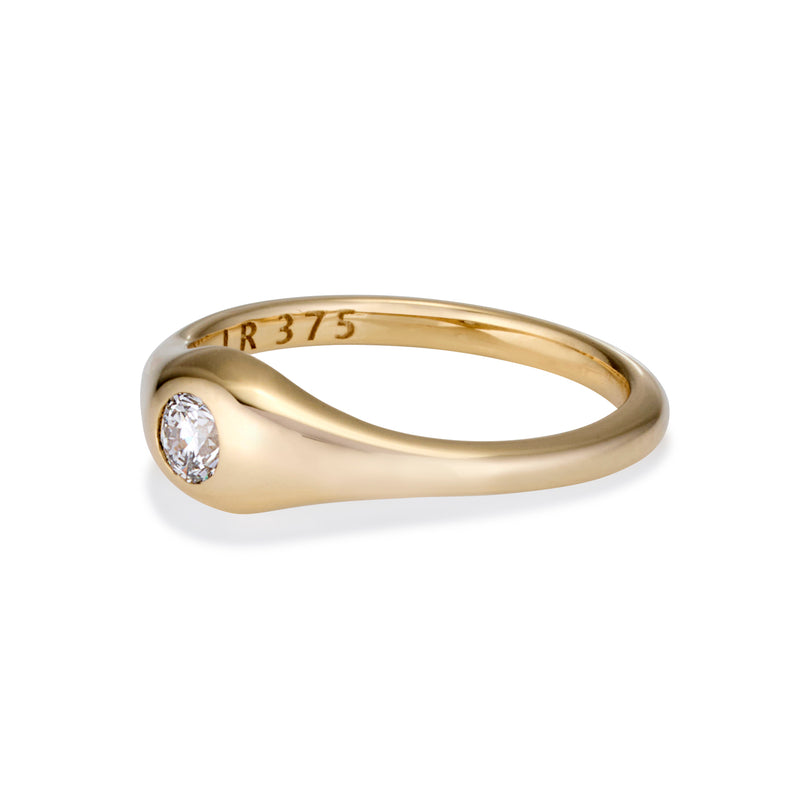 The TREASURE Mini Brilliant Cut Diamond Signet Ring in Yellow Gold
