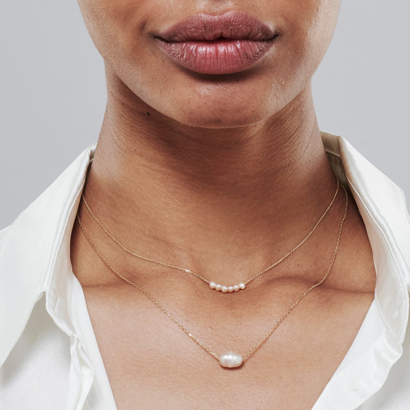 "RTS" Solo Pearl Necklace in Yellow Gold