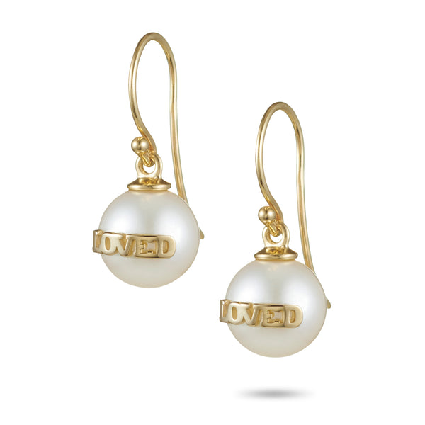 The LOVED Pearl Earrings in Yellow Gold