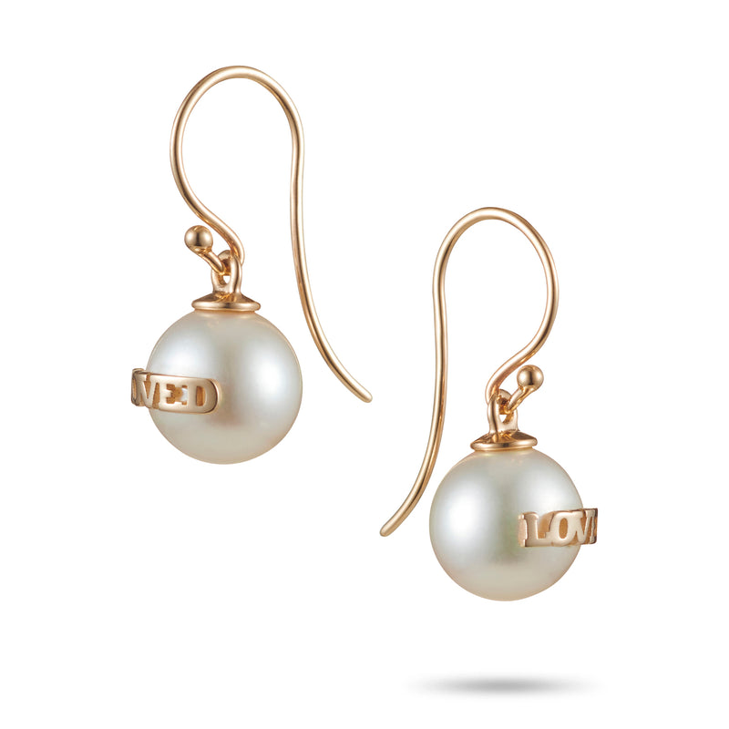 The LOVED Pearl Earrings in Rose Gold