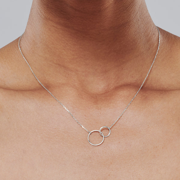 Linked Halo Necklace in Sterling Silver
